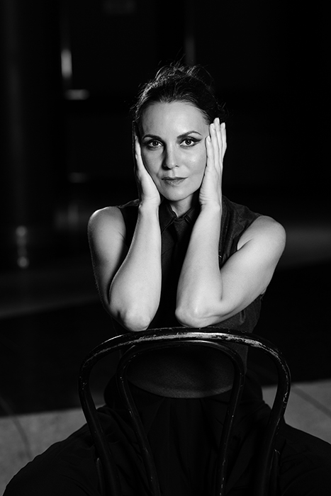 B/W portrait of actress Nada Sargin