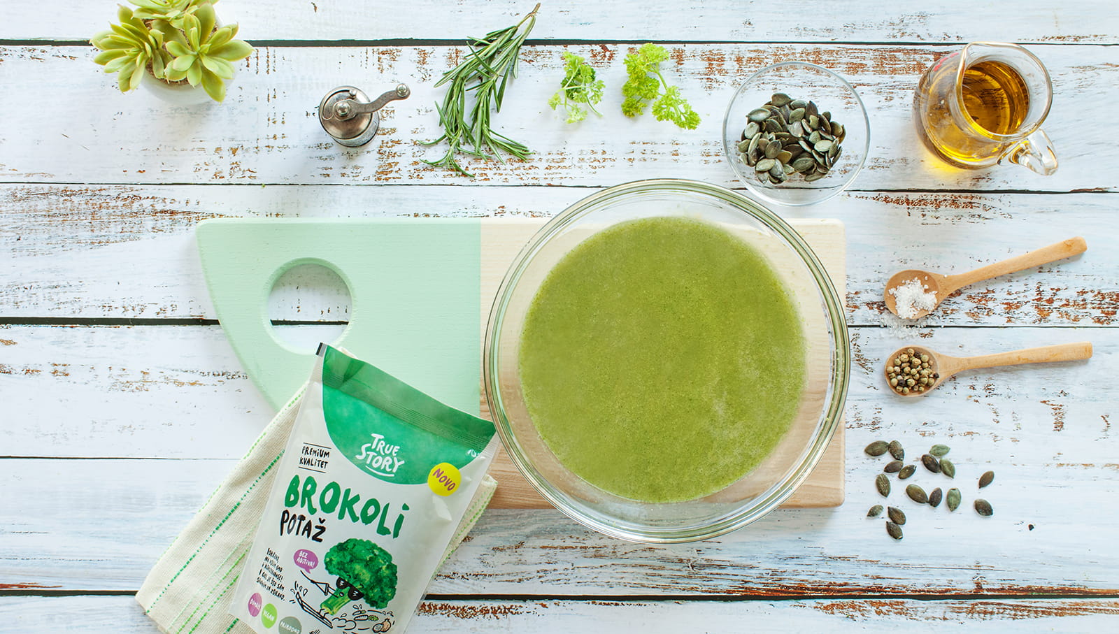 Promo arrangement photo for  brand True Story - Broccoli soup